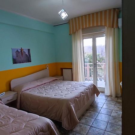 Hotel San Francesco Terme Spezzano Albanese エクステリア 写真